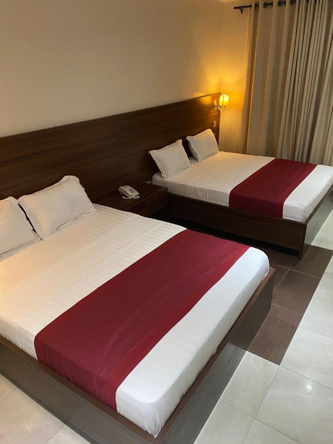 Posh Hotel And Suites Victoria Island Лагос Экстерьер фото