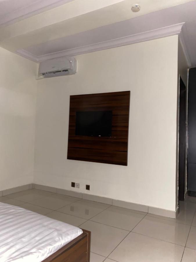 Posh Hotel And Suites Victoria Island Лагос Экстерьер фото