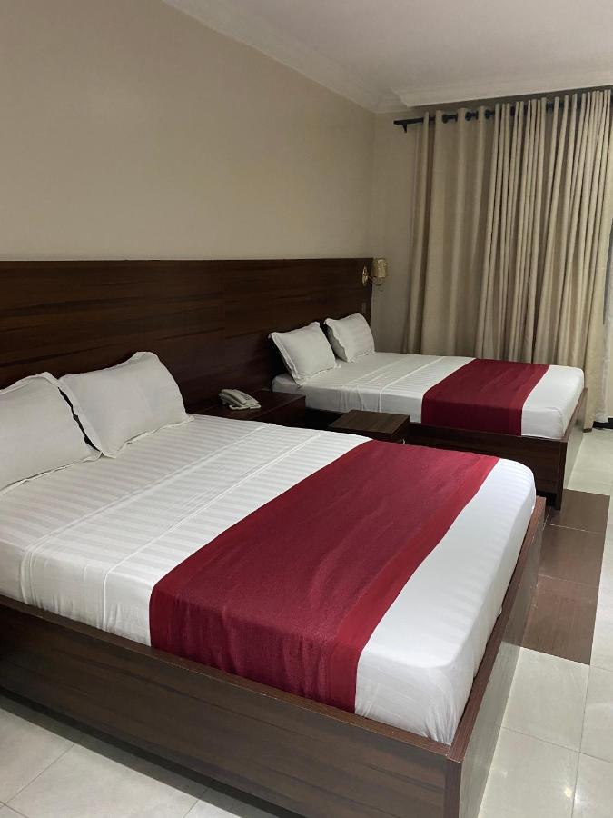 Posh Hotel And Suites Victoria Island Лагос Экстерьер фото