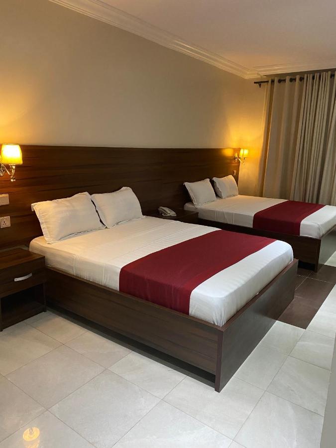 Posh Hotel And Suites Victoria Island Лагос Экстерьер фото